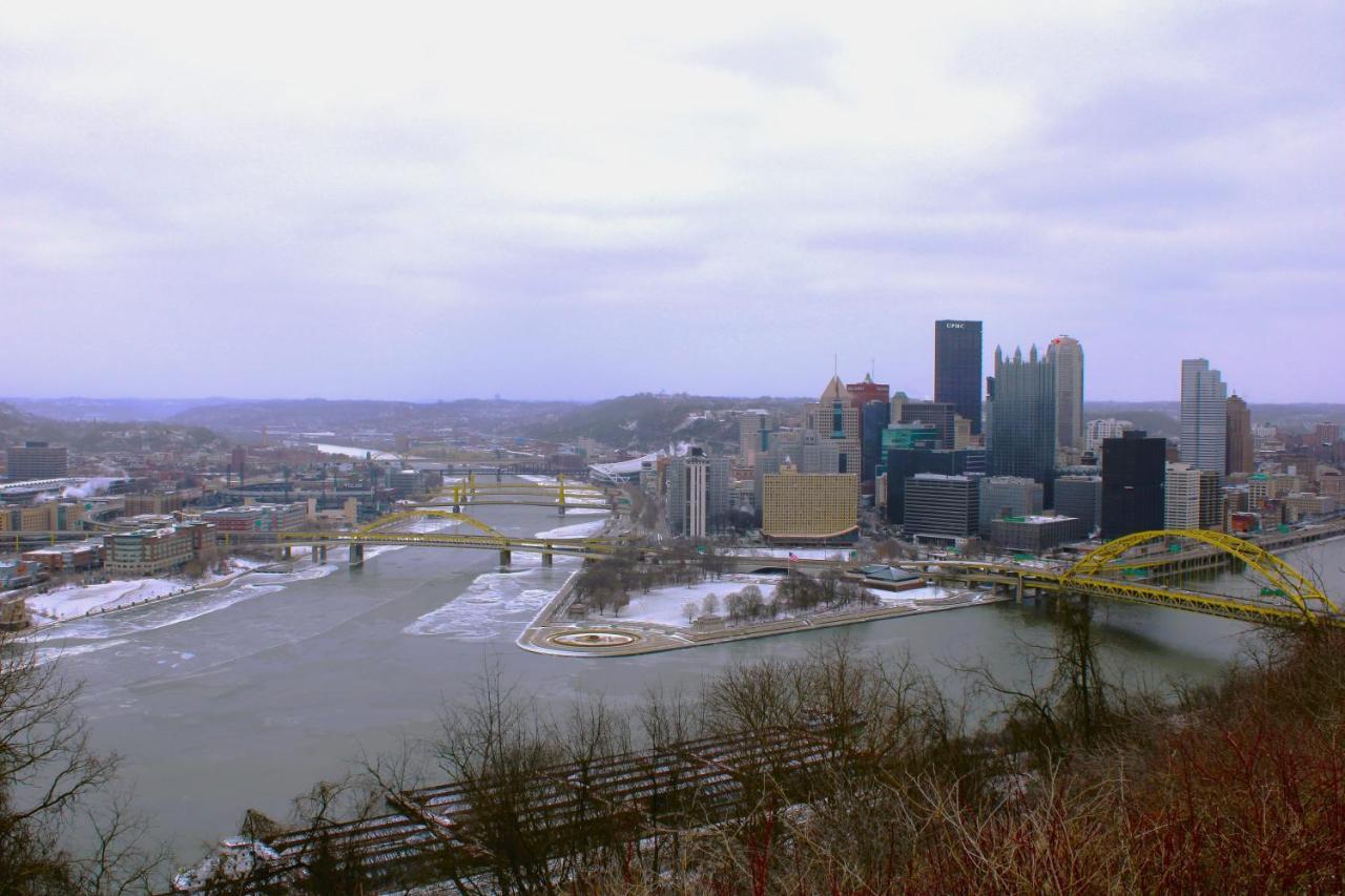 Refined Studio New Construction 1 Mile From Town Pittsburgh Exterior photo